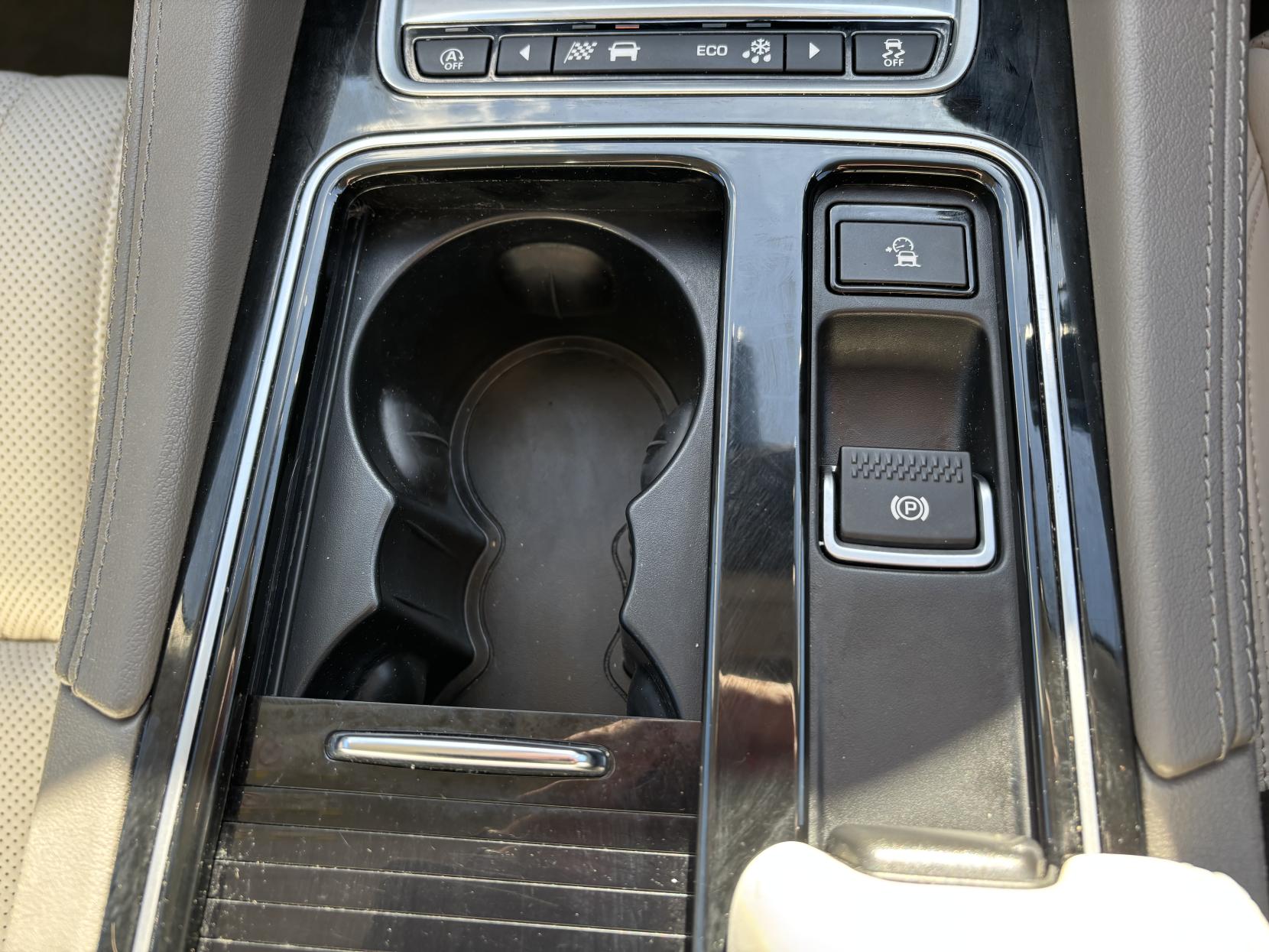 Jaguar F-PACE 2.0 D180 Portfolio SUV 5dr Diesel Auto AWD Euro 6 (s/s) (180 ps)