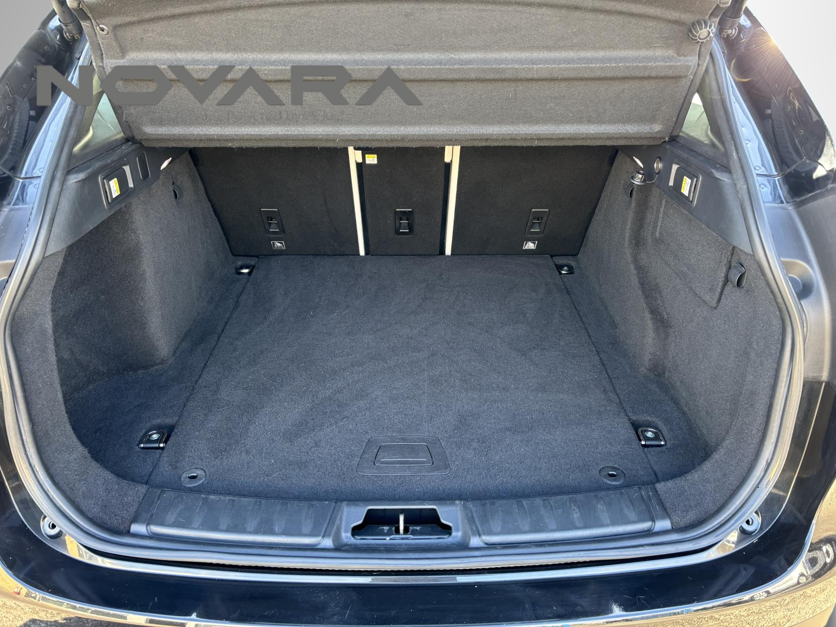 Jaguar F-PACE 2.0 D180 Portfolio SUV 5dr Diesel Auto AWD Euro 6 (s/s) (180 ps)