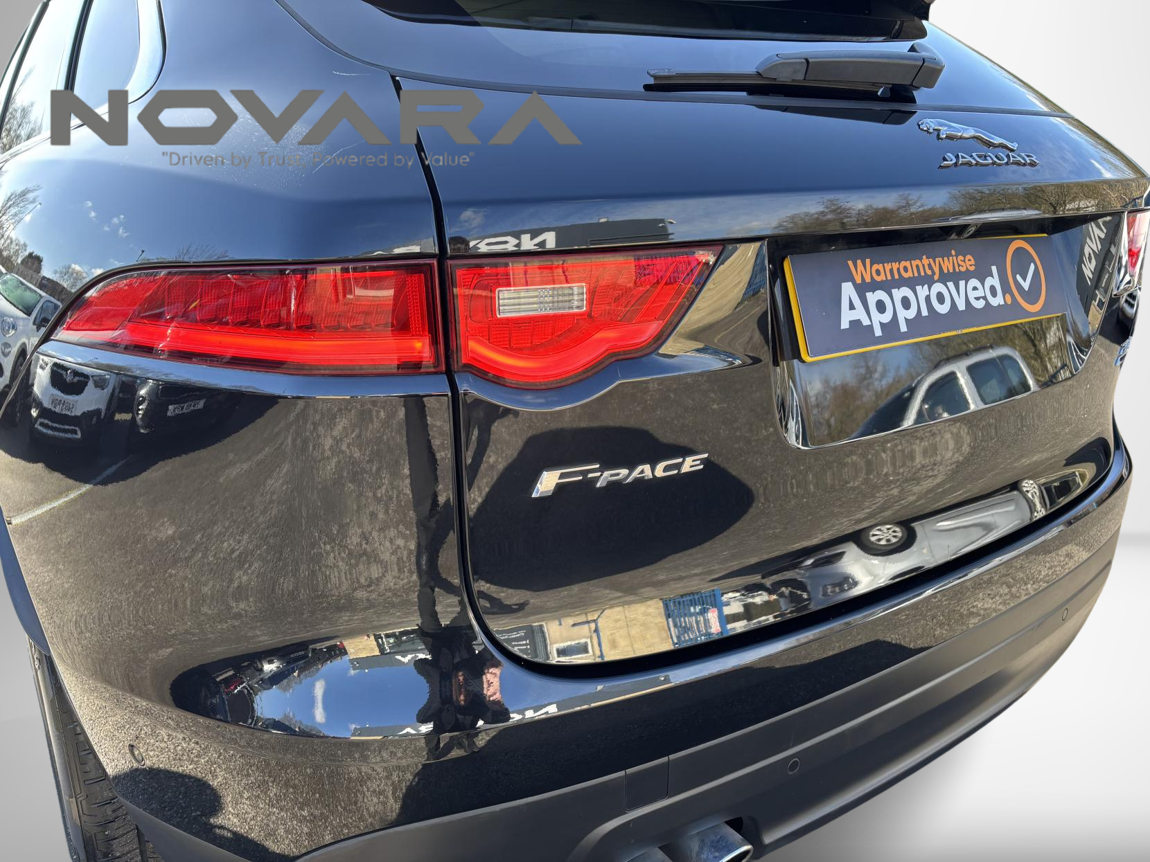 Jaguar F-PACE 2.0 D180 Portfolio SUV 5dr Diesel Auto AWD Euro 6 (s/s) (180 ps)