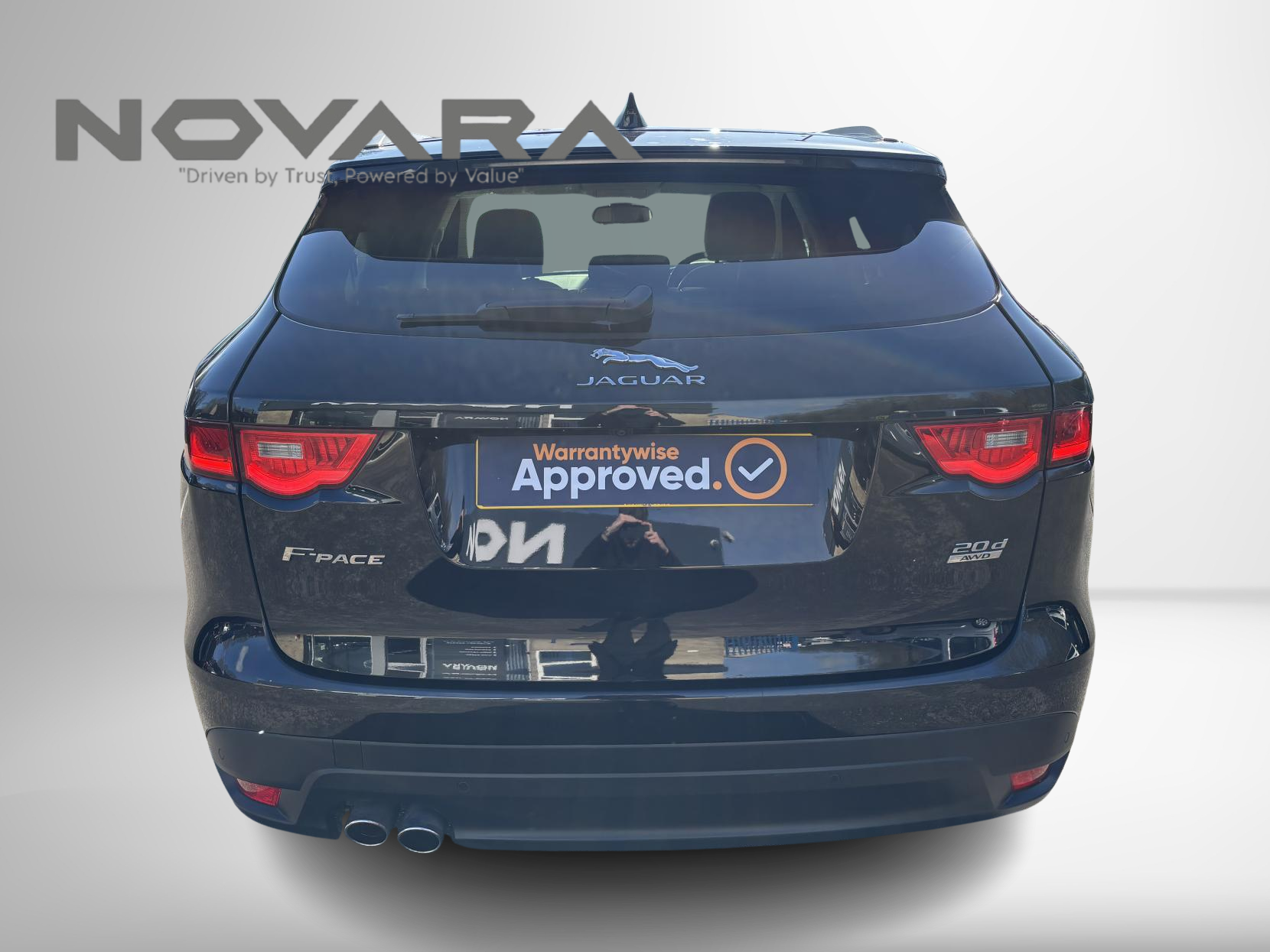 Jaguar F-PACE 2.0 D180 Portfolio SUV 5dr Diesel Auto AWD Euro 6 (s/s) (180 ps)