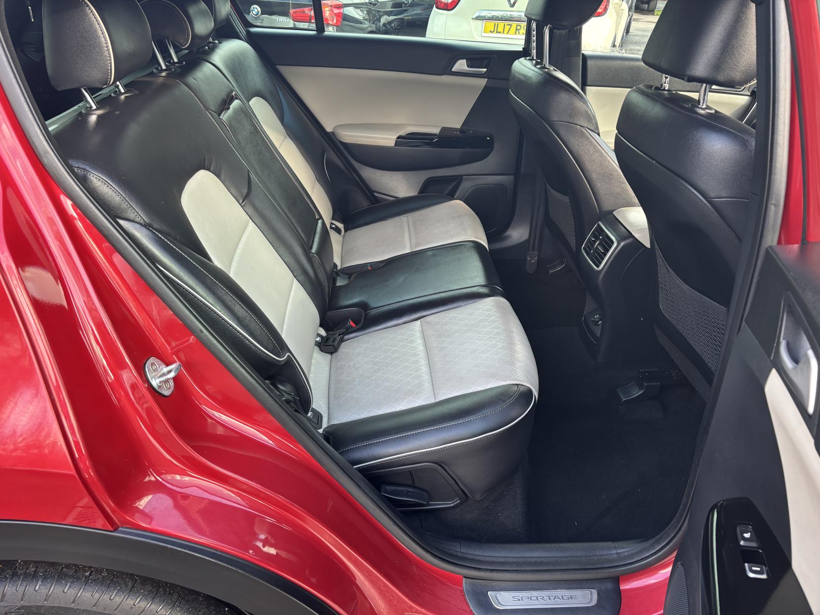 Kia Sportage 1.6 T-GDi GT-Line SUV 5dr Petrol DCT AWD Euro 6 (174 bhp)