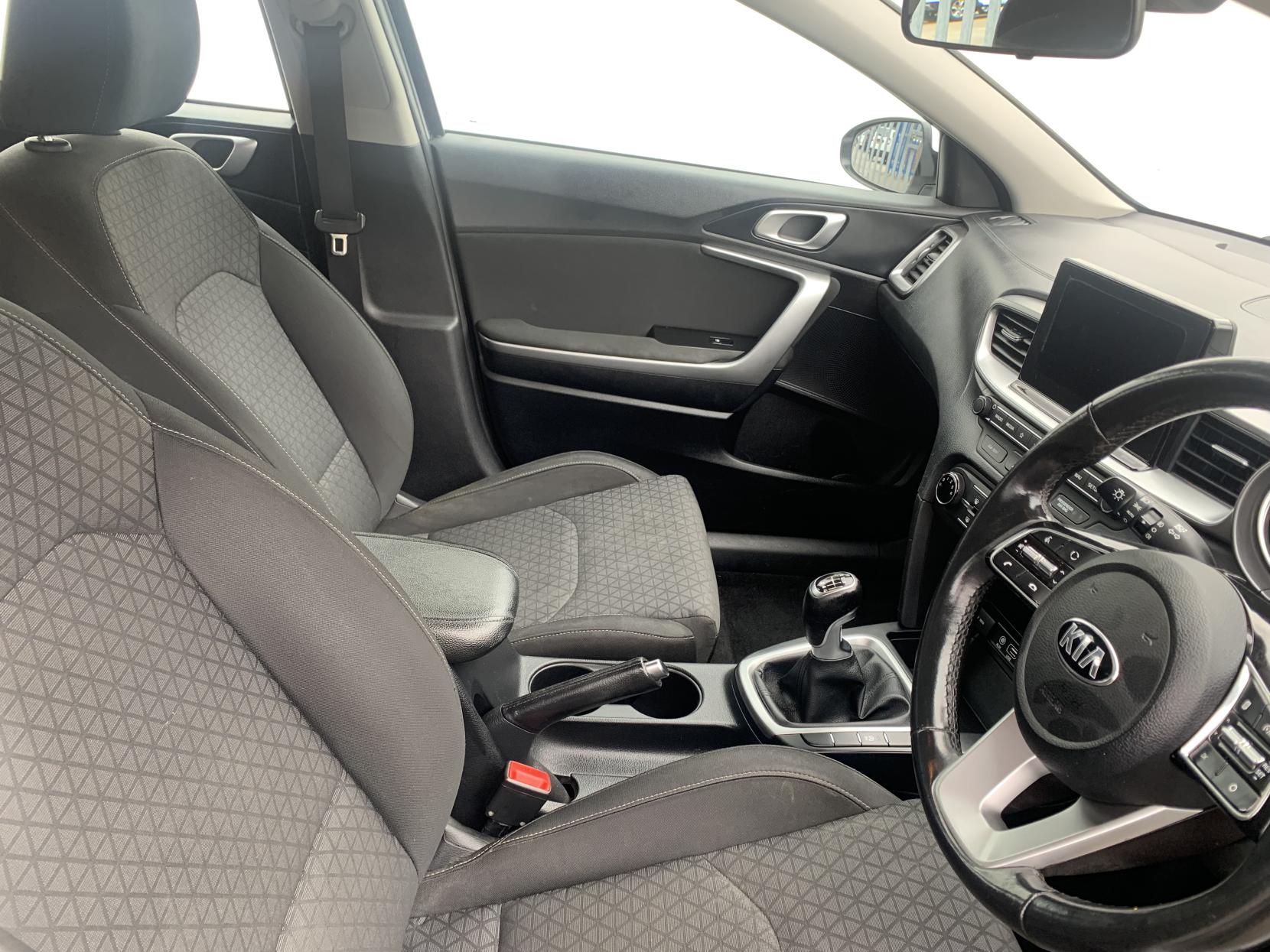 Kia Ceed 1.6 CRDi 2 NAV Sportswagon 5dr Diesel Manual Euro 6 (s/s) (114 bhp)
