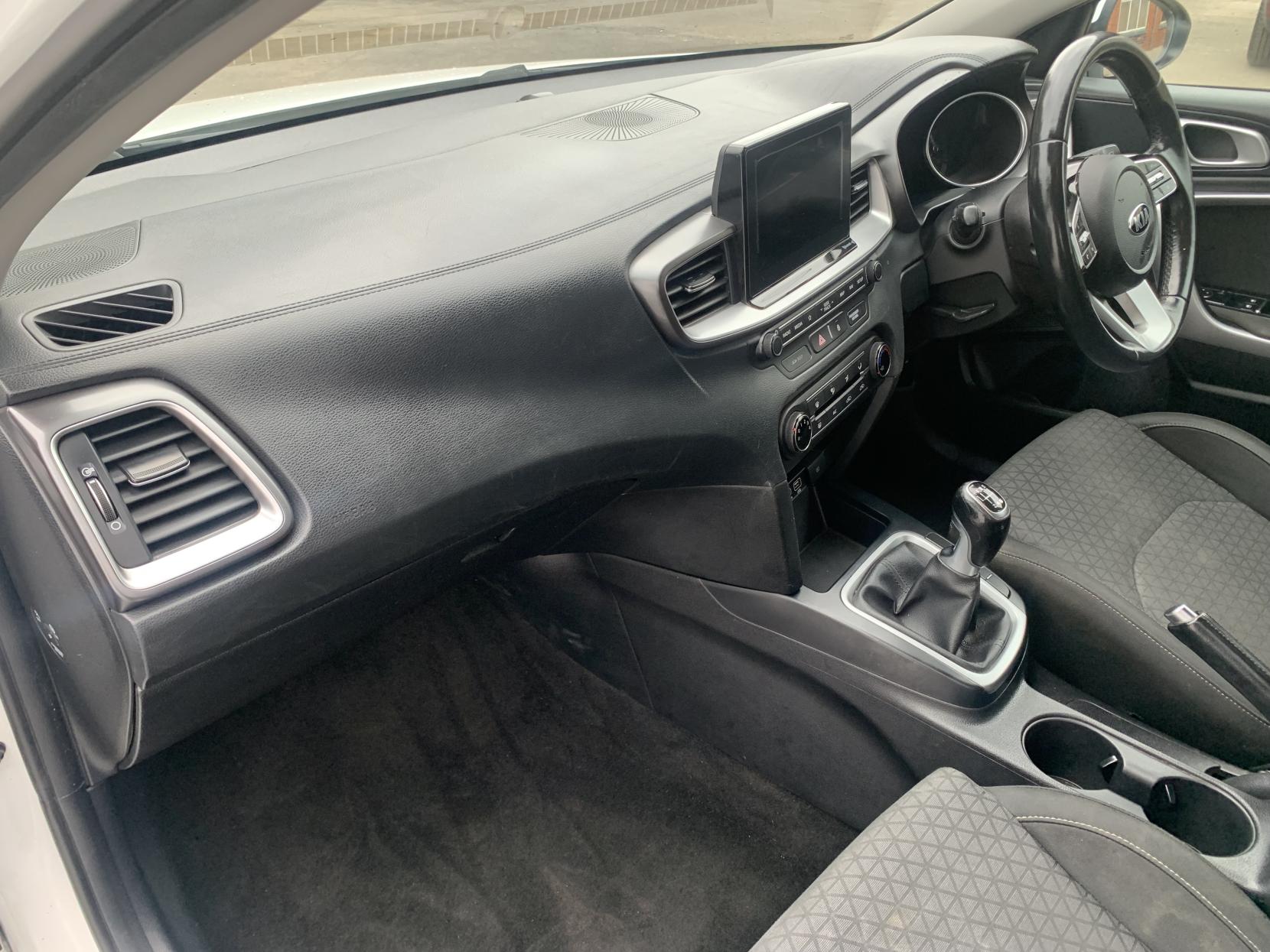 Kia Ceed 1.6 CRDi 2 NAV Sportswagon 5dr Diesel Manual Euro 6 (s/s) (114 bhp)