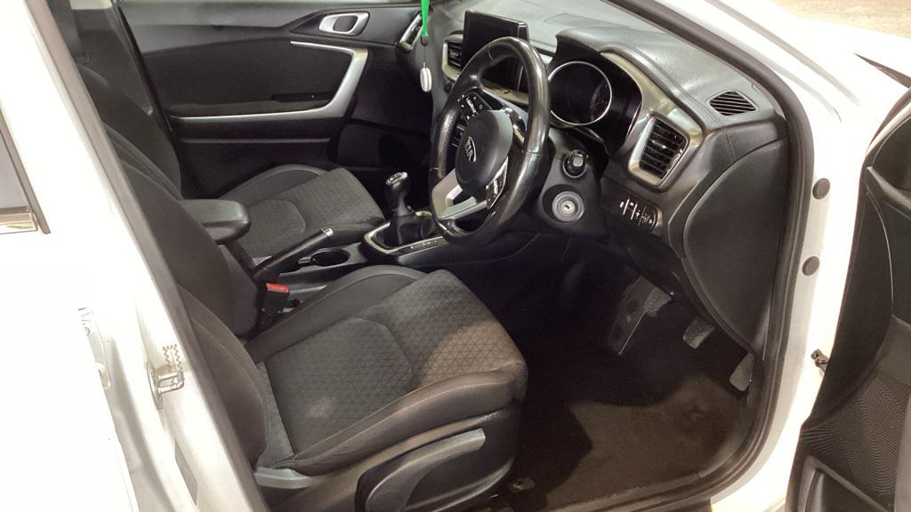 Kia Ceed 1.6 CRDi 2 NAV Sportswagon 5dr Diesel Manual Euro 6 (s/s) (114 bhp)