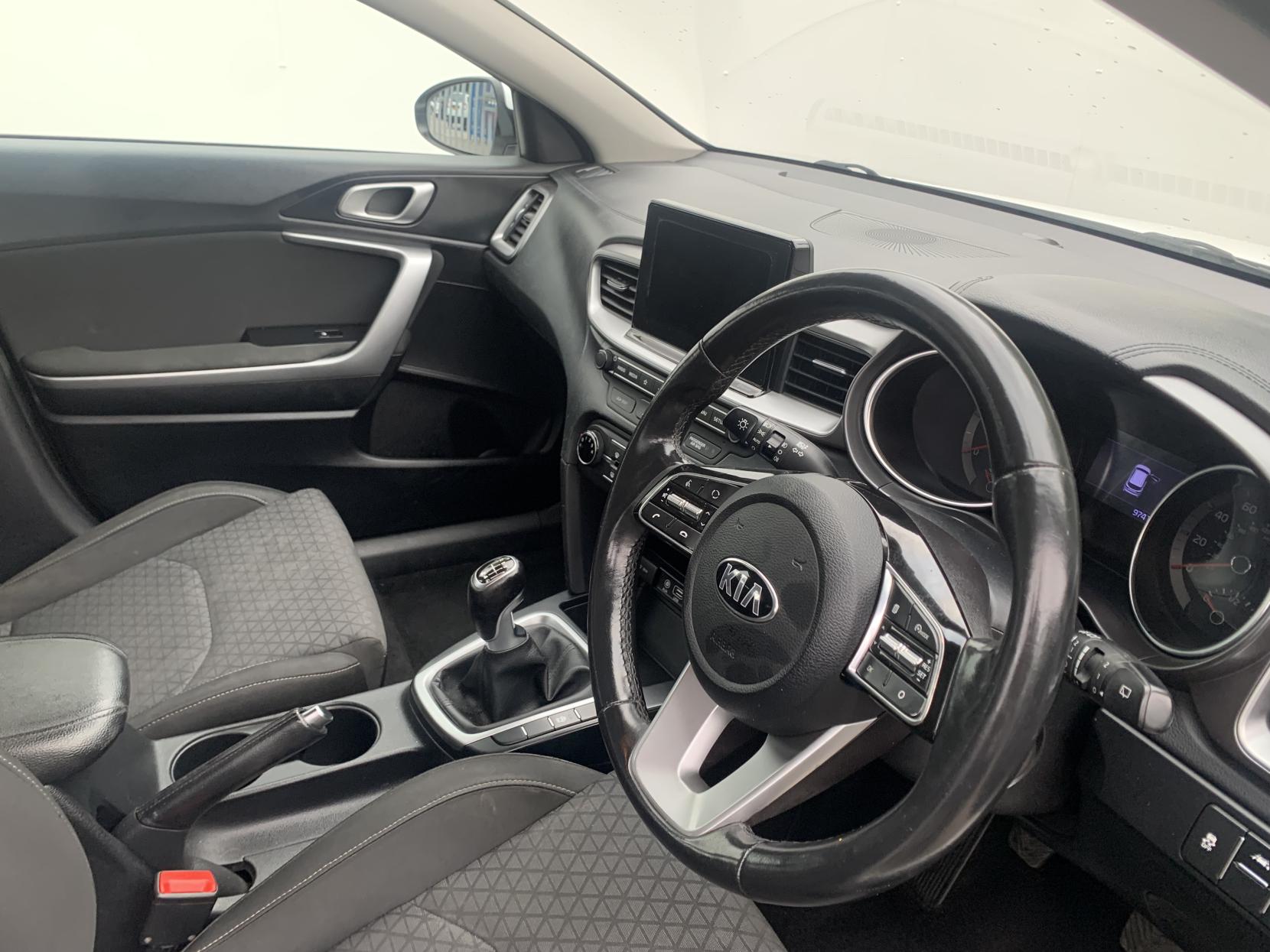 Kia Ceed 1.6 CRDi 2 NAV Sportswagon 5dr Diesel Manual Euro 6 (s/s) (114 bhp)