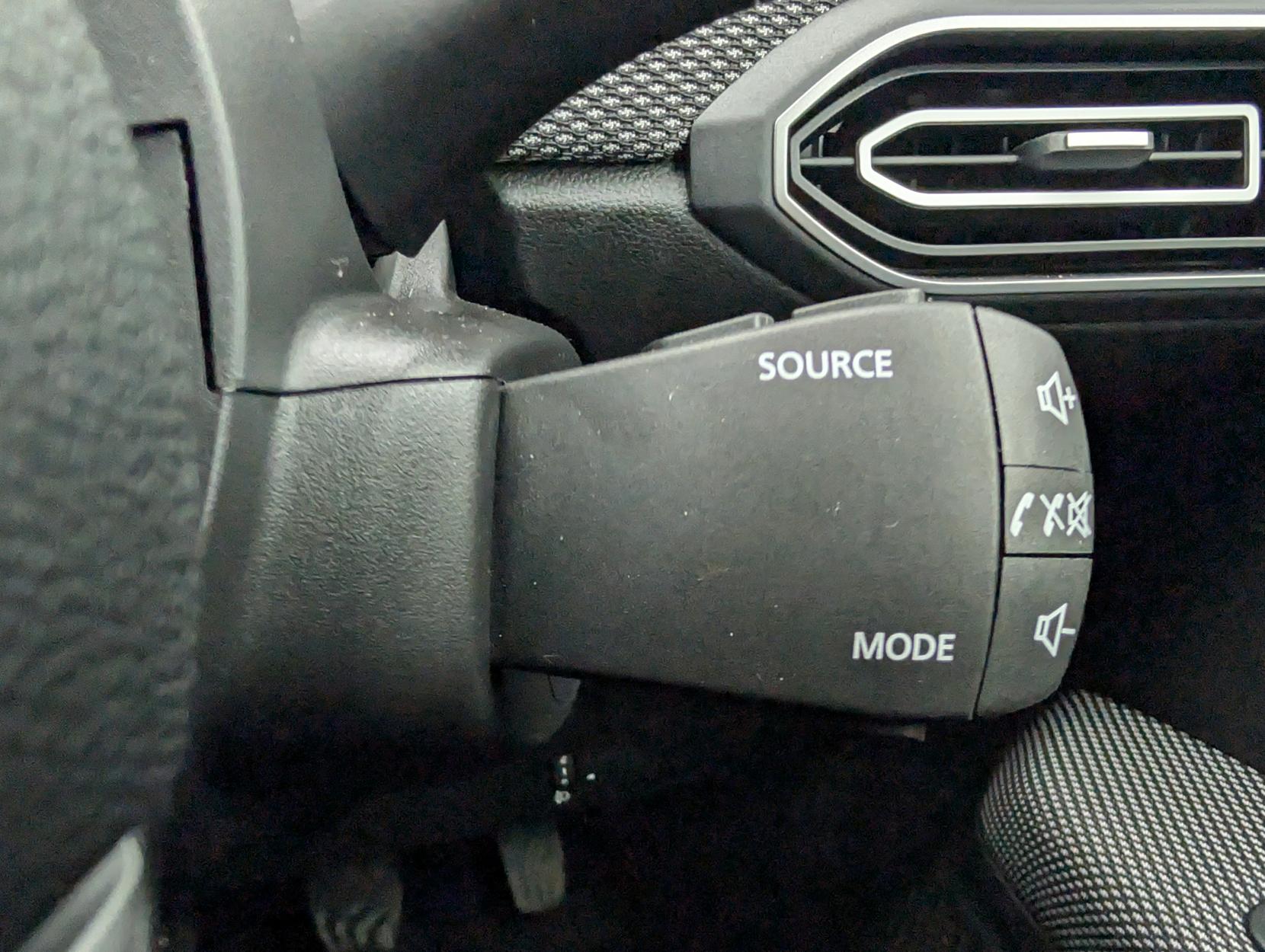 Dacia Sandero 1.0 TCe Expression Hatchback 5dr Petrol Manual Euro 6 (s/s) (90 ps)